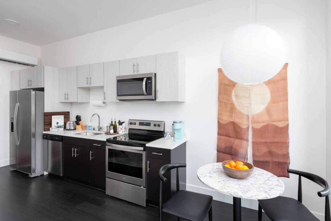 Modern 1Br Apt With Skywalk To Fiserv, Rooftop, And Parking Milwaukee Exterior foto